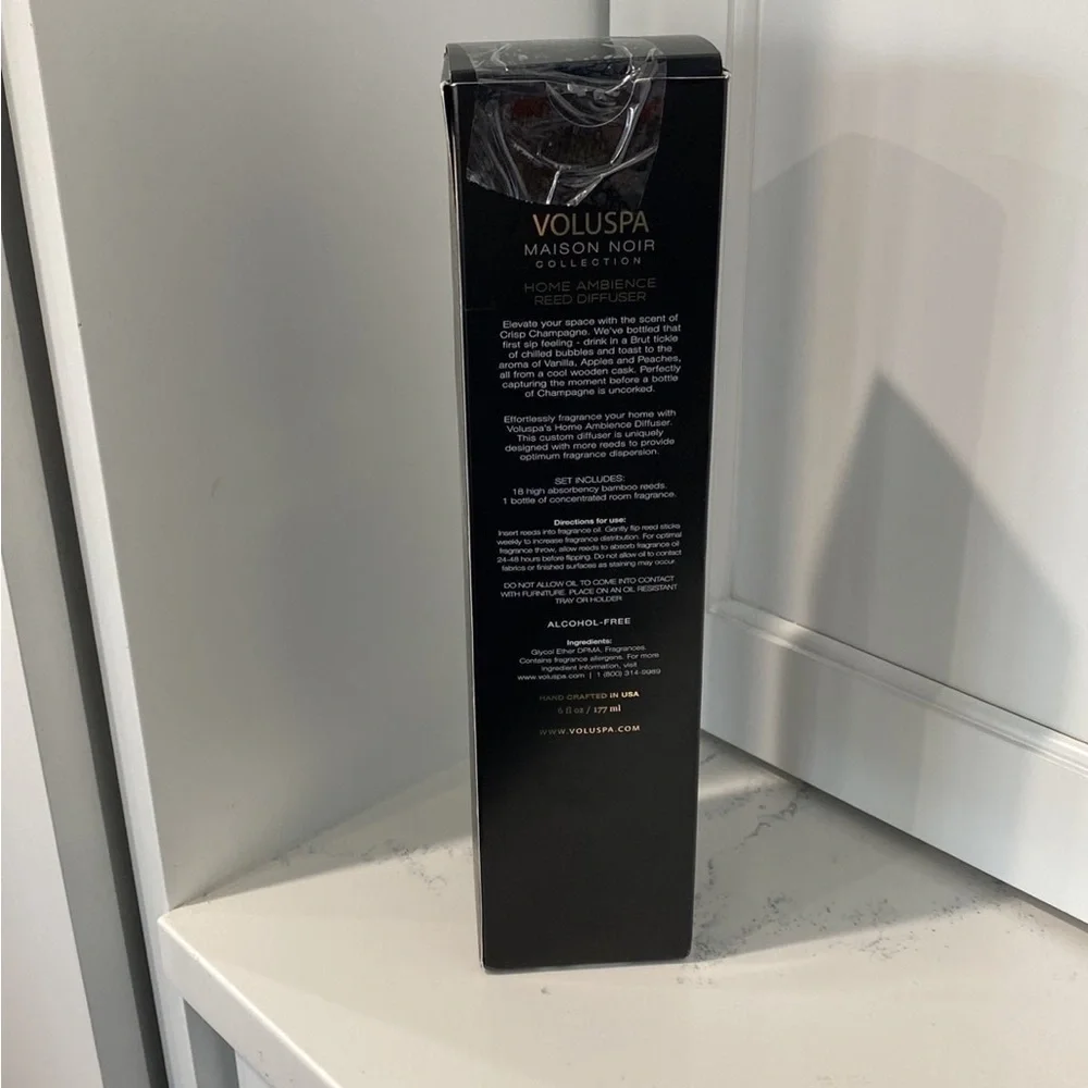 Voluspa NIB Kris champagne Diffuser